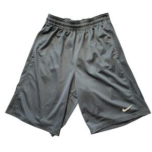 Nike Men’s Gray Athletic Shorts Size Medium